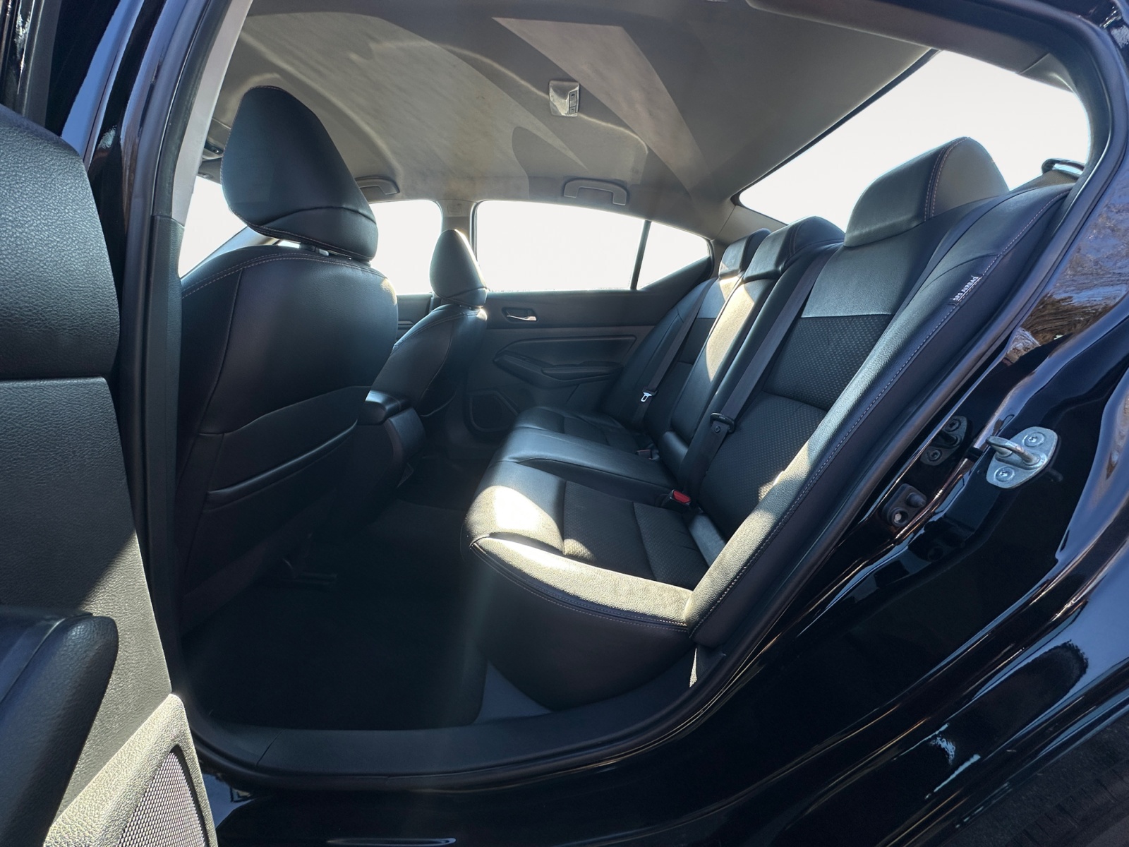 2019 Nissan Altima SR - Photo 25
