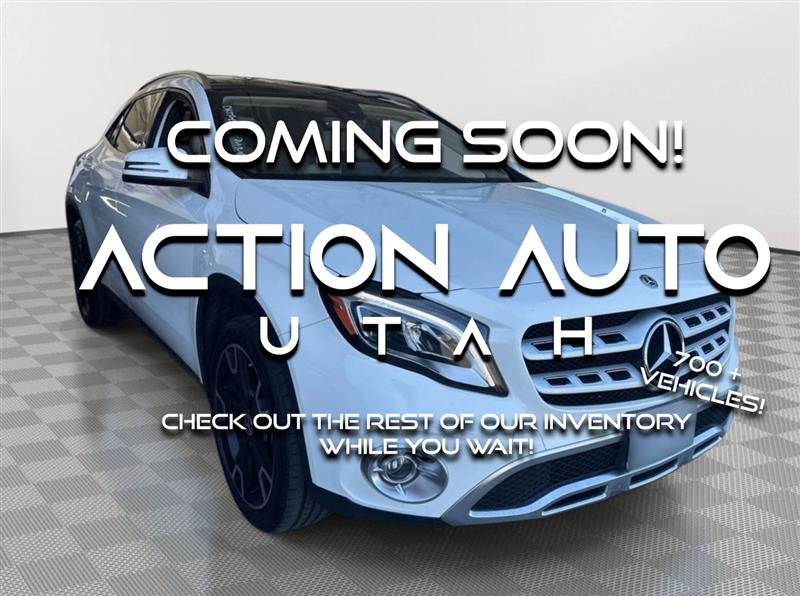 2020 MERCEDES-BENZ GLA