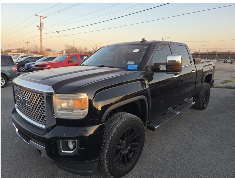 2016 GMC Sierra 2500HD Denali Crew Cab SB 4WD
