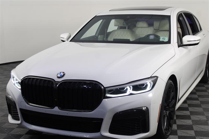 2020 BMW 7 SERIES 740i