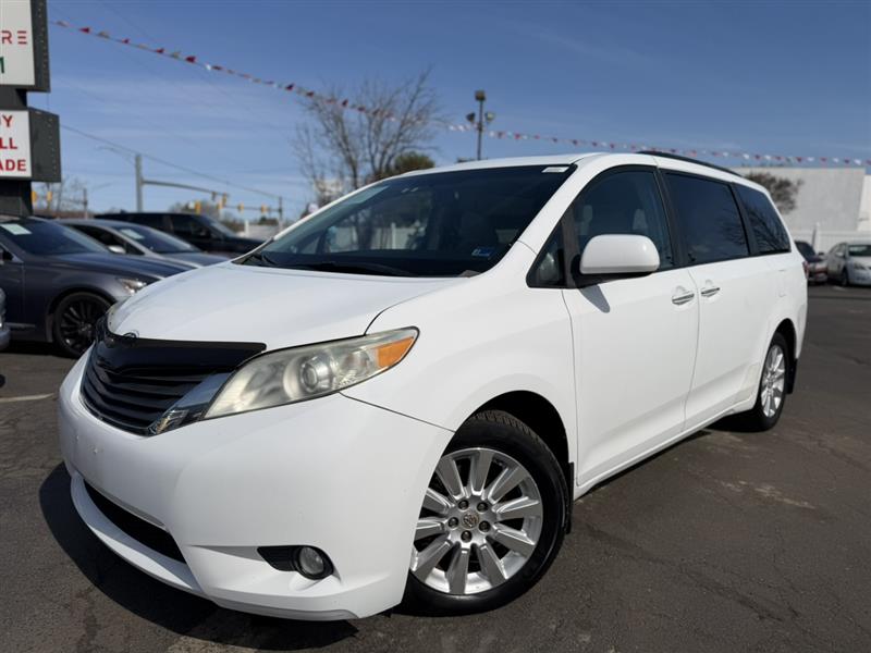 2011 TOYOTA SIENNA XLE/LTD