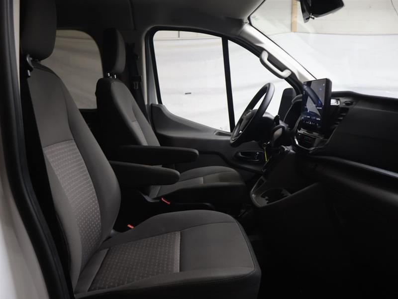 2023 FORD TRANSIT PASSENGER WAGON XLT