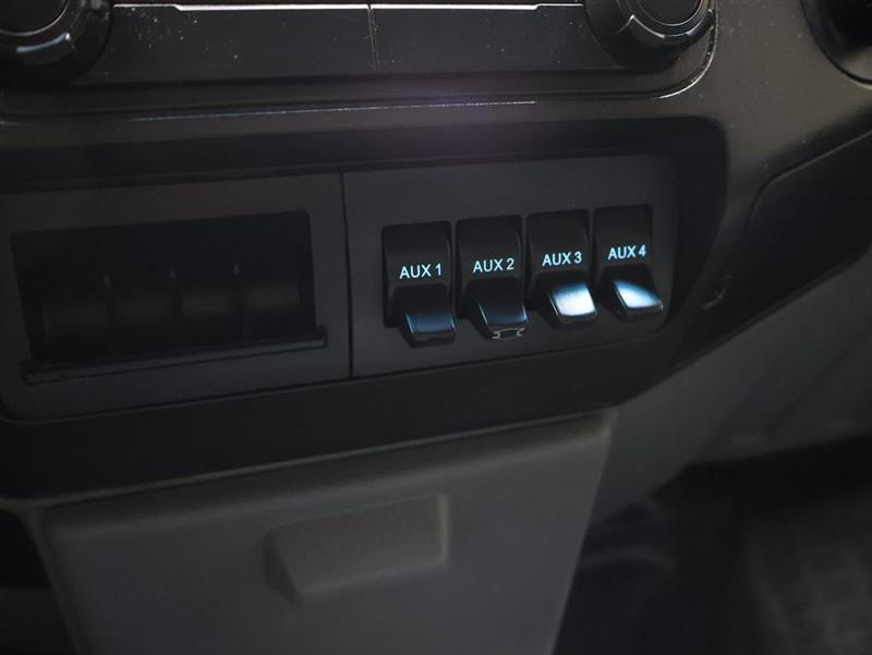 2015 FORD SUPER DUTY F-550 DRW XL/XLT