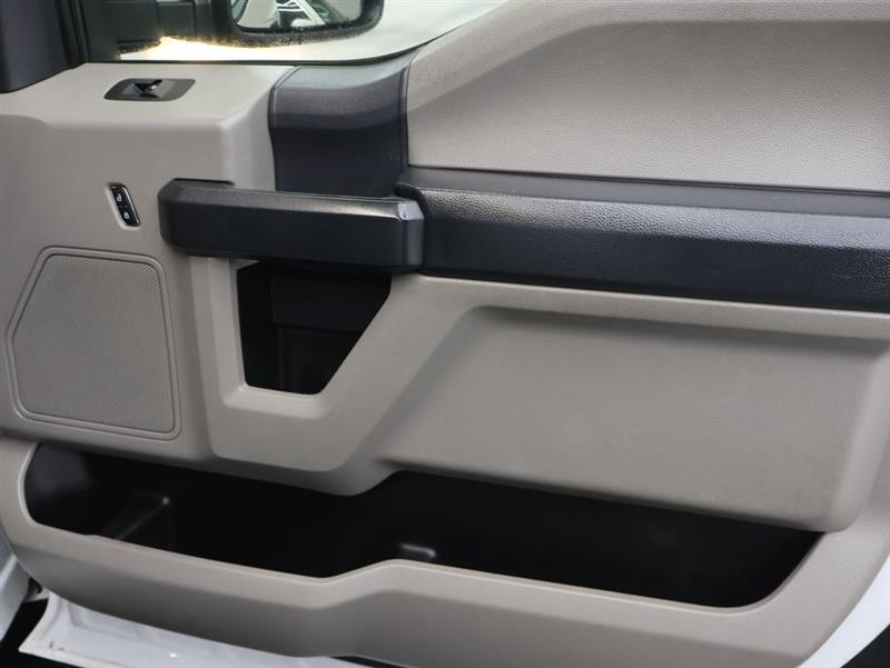 2022 FORD SUPER DUTY F-350 DRW XL