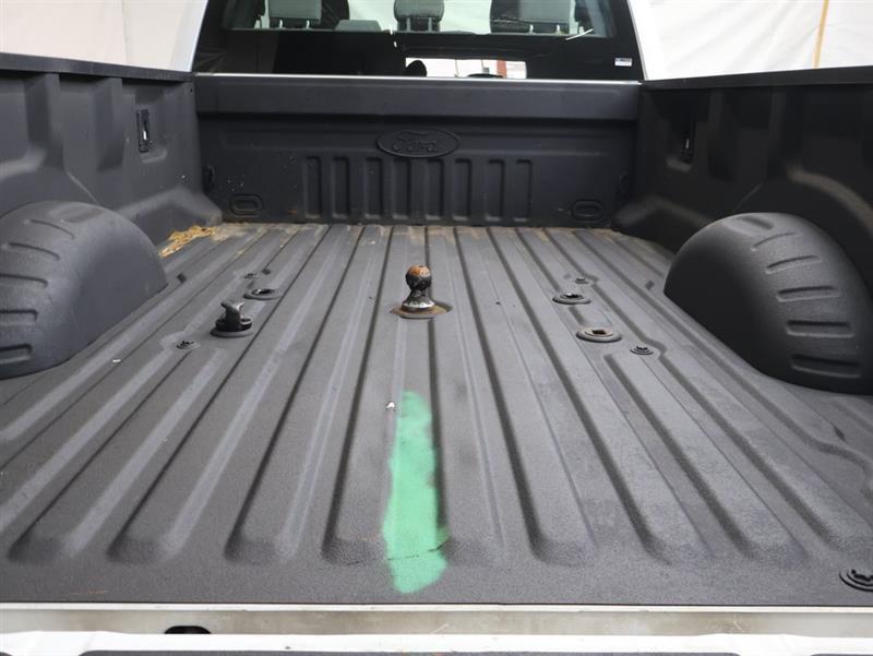 2022 FORD SUPER DUTY F-350 DRW XL