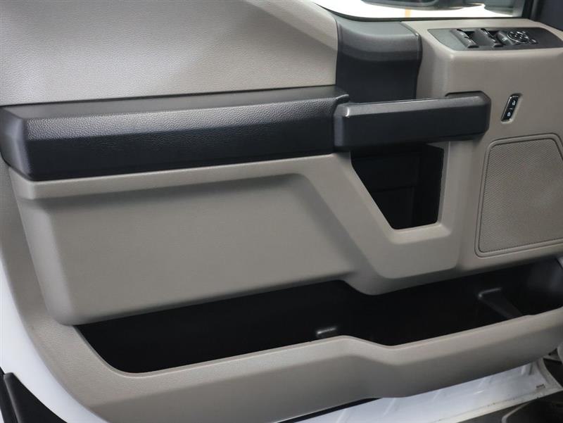 2022 FORD SUPER DUTY F-350 DRW XL