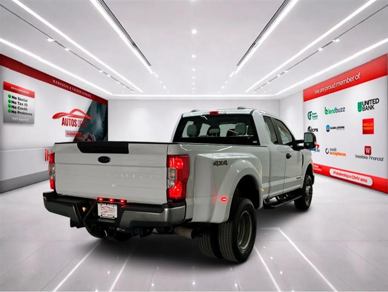2022 FORD SUPER DUTY F-350 DRW XL