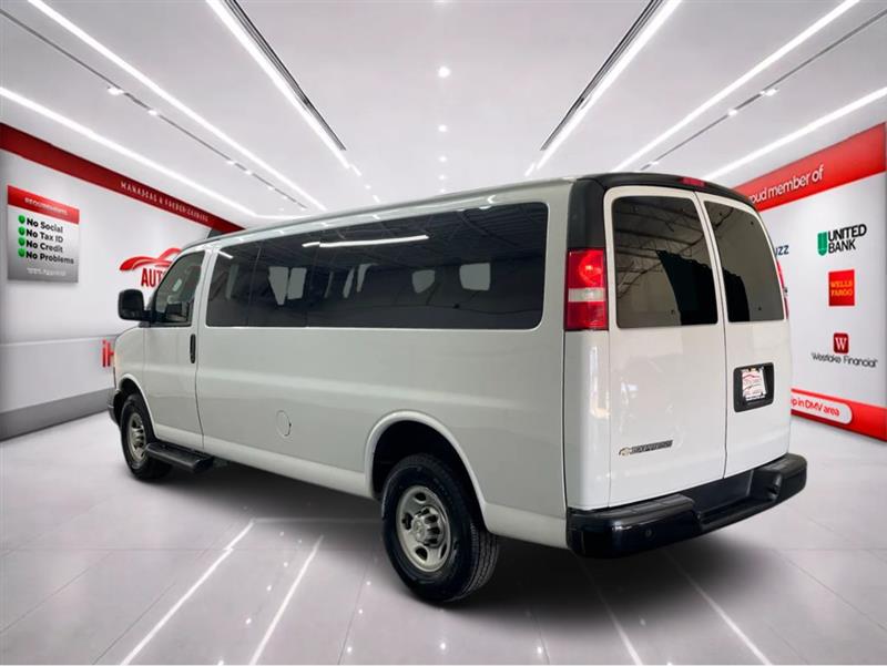 2023 CHEVROLET EXPRESS PASSENGER LS