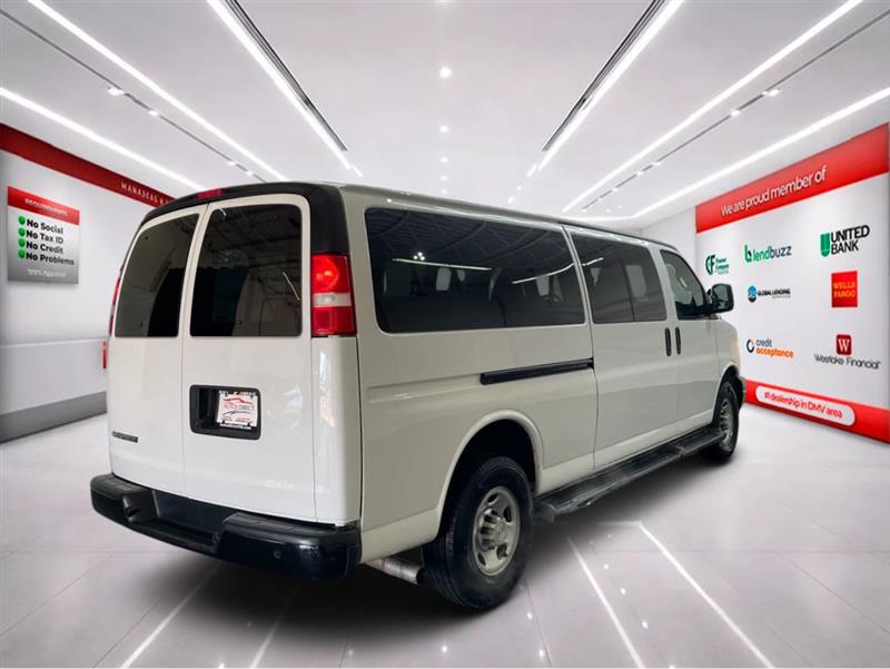 2023 CHEVROLET EXPRESS PASSENGER LS