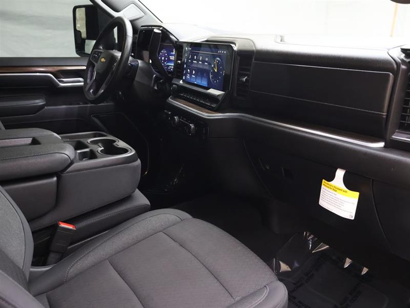 2025 CHEVROLET SILVERADO 3500HD LT