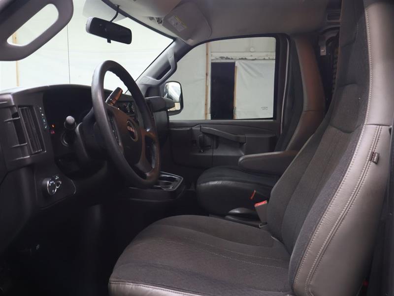 2020 GMC SAVANA CARGO VAN 