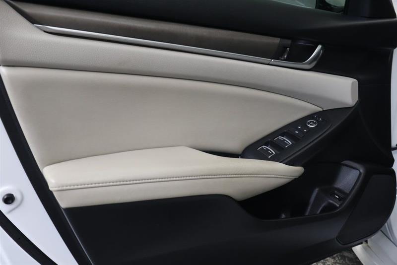 2022 HONDA ACCORD LX