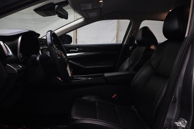 2023 NISSAN MAXIMA SV