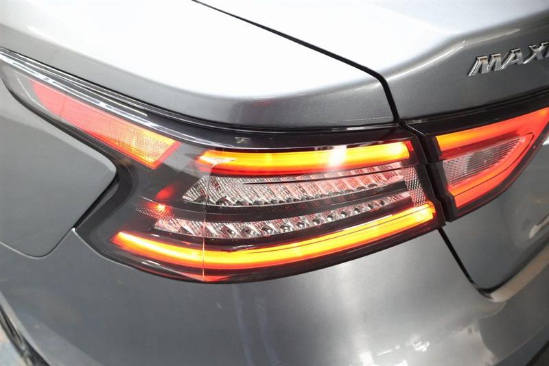 2023 NISSAN MAXIMA SV