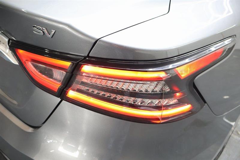 2023 NISSAN MAXIMA SV