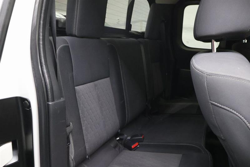 2022 NISSAN TITAN SV