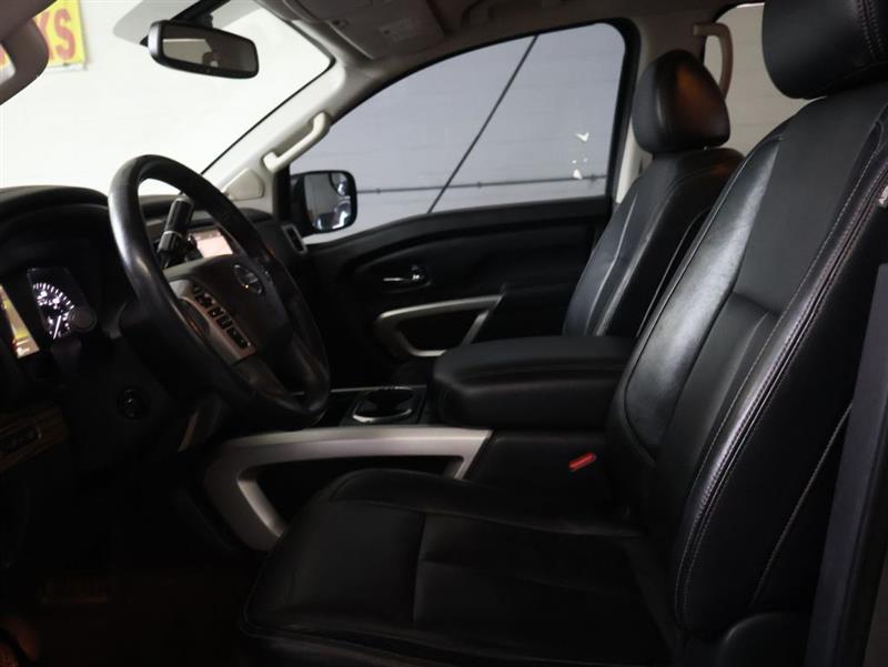 2017 NISSAN TITAN SL