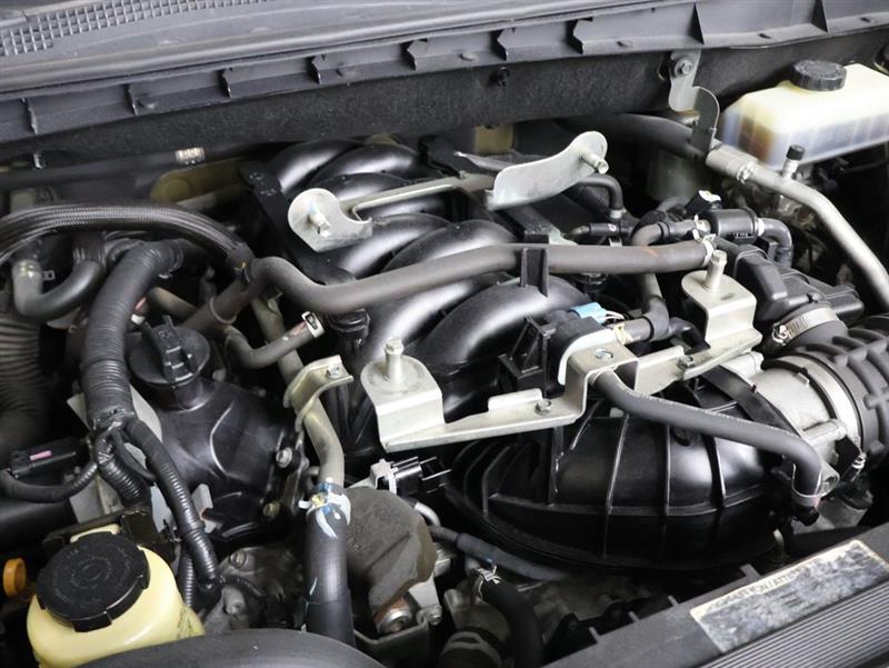 2017 NISSAN TITAN SL