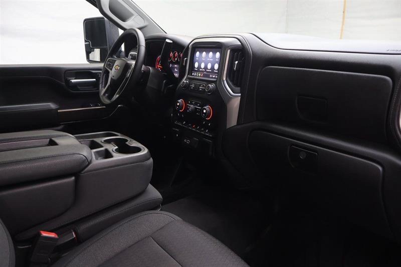 2022 CHEVROLET SILVERADO 3500HD LT