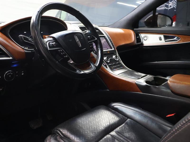 2020 LINCOLN NAUTILUS Black Label