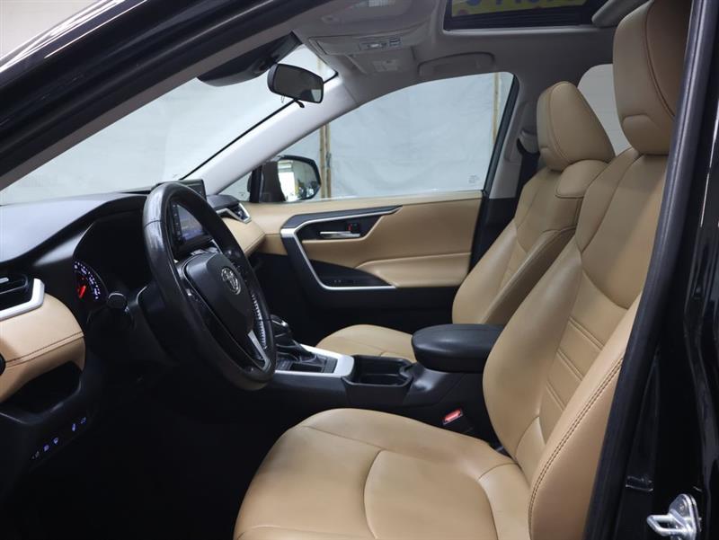 2019 TOYOTA RAV4 XLE PREMIUM