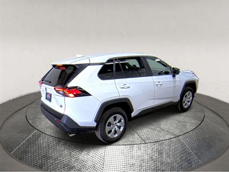 2025 TOYOTA RAV4 LE