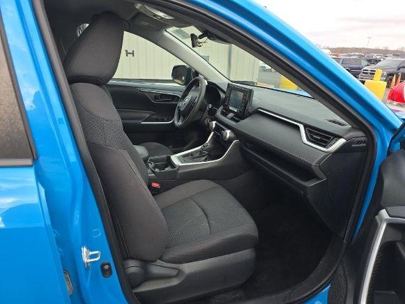 2021 TOYOTA RAV4 LE