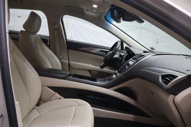 2020 LINCOLN MKZ STANDARD