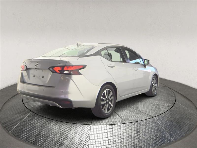 2022 NISSAN VERSA SV