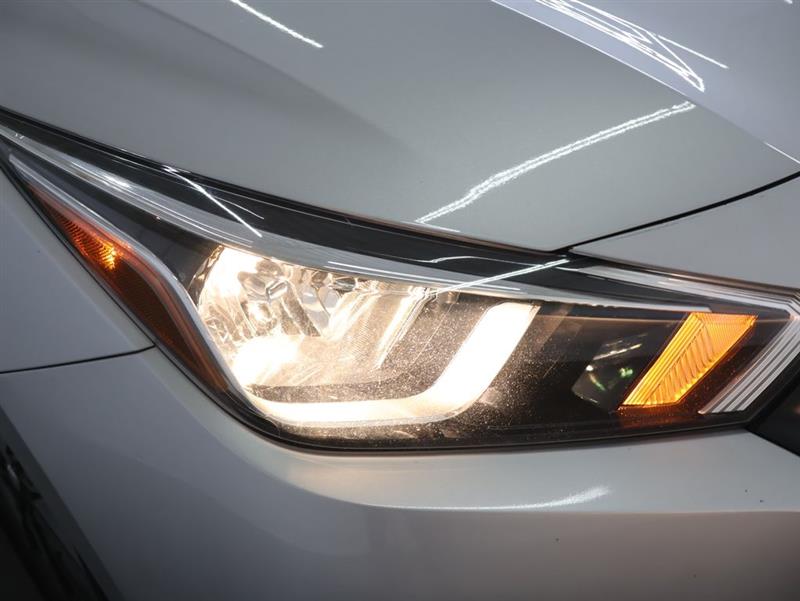 2022 NISSAN VERSA SV