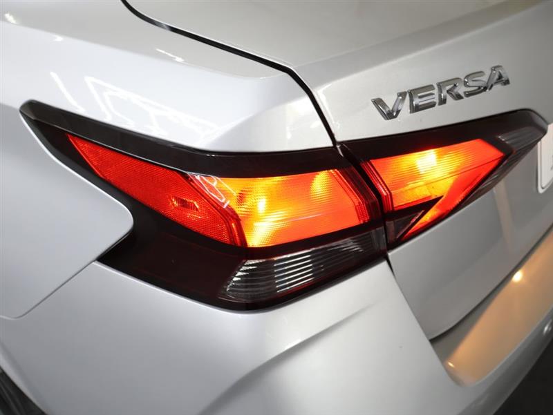 2022 NISSAN VERSA SV