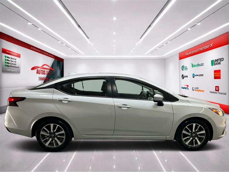 2022 NISSAN VERSA SV