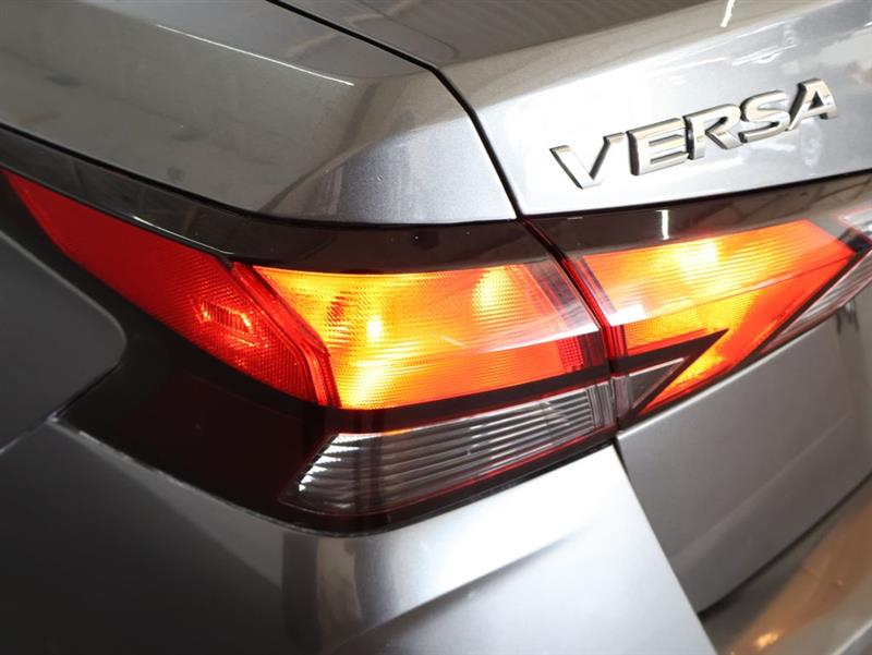 2023 NISSAN VERSA SV