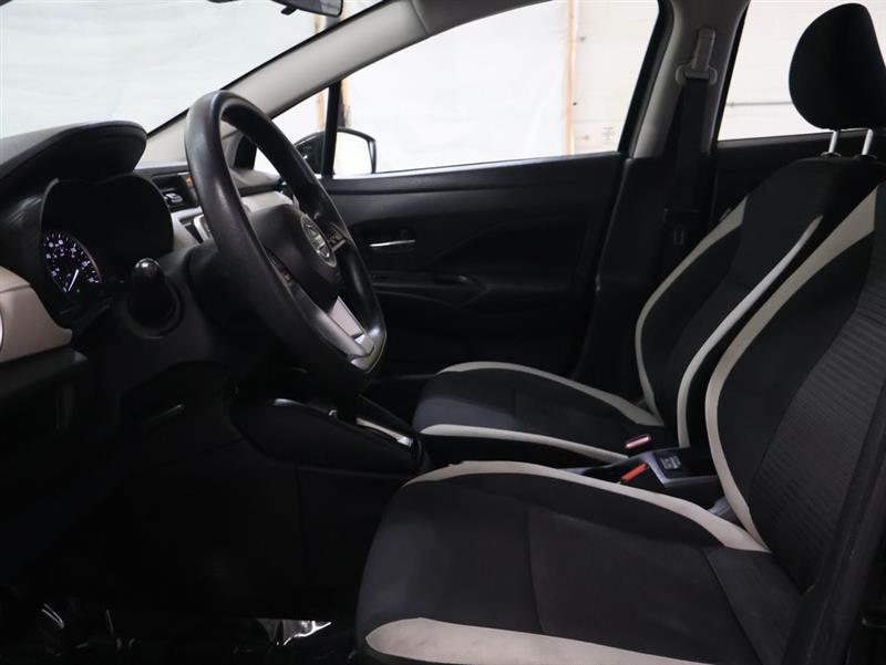 2022 NISSAN VERSA SV