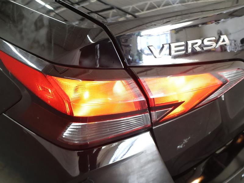 2022 NISSAN VERSA SV