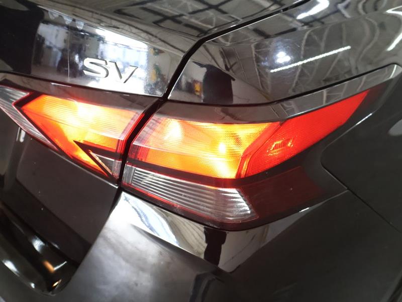 2022 NISSAN VERSA SV