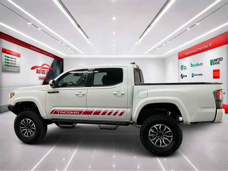 2019 TOYOTA TACOMA TRD SPORT