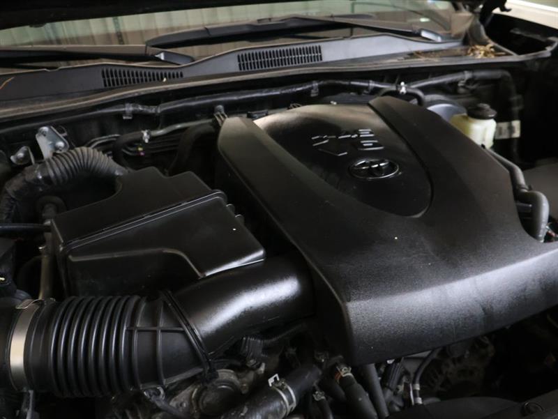 2021 TOYOTA TACOMA SR