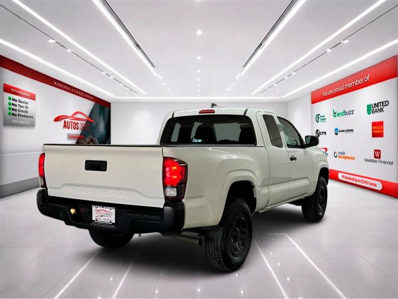 2021 TOYOTA TACOMA SR