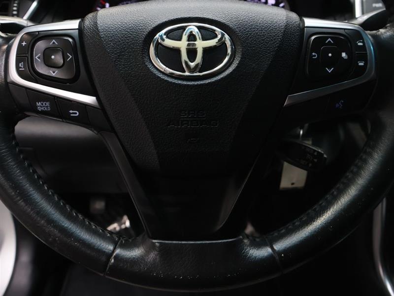 2016 TOYOTA CAMRY SE