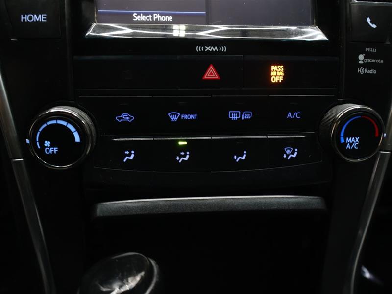 2016 TOYOTA CAMRY SE