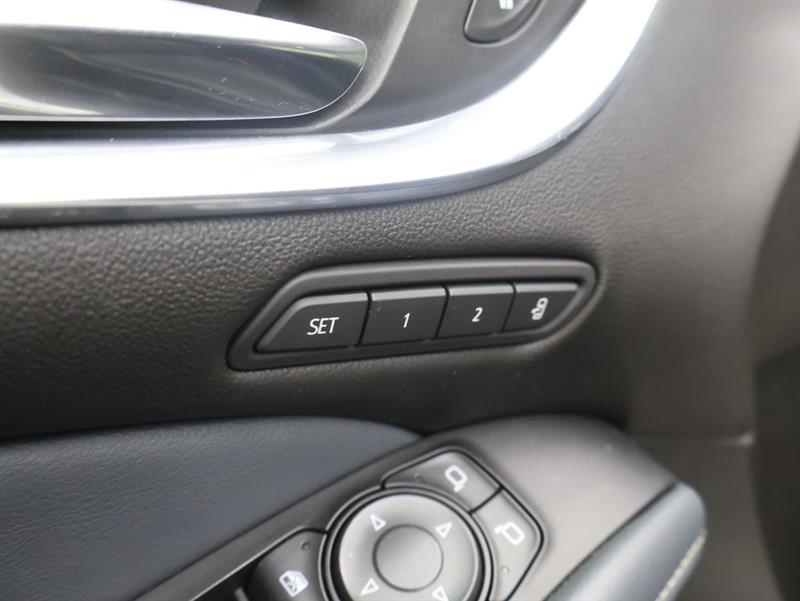 2022 BUICK ENCLAVE PREMIUM