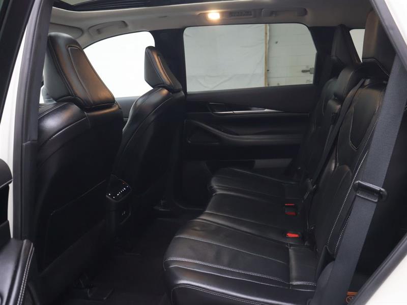 2025 INFINITI QX60 PURE