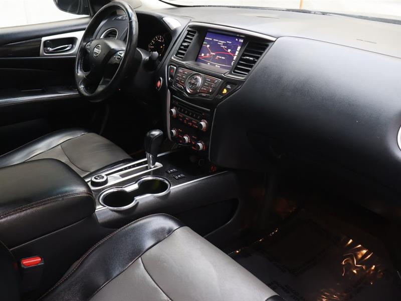 2020 NISSAN PATHFINDER SL