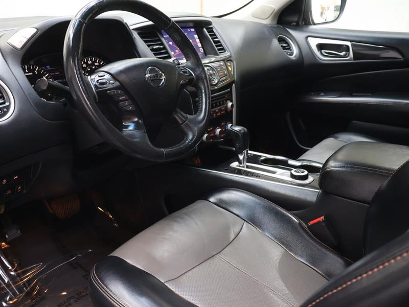 2020 NISSAN PATHFINDER SL