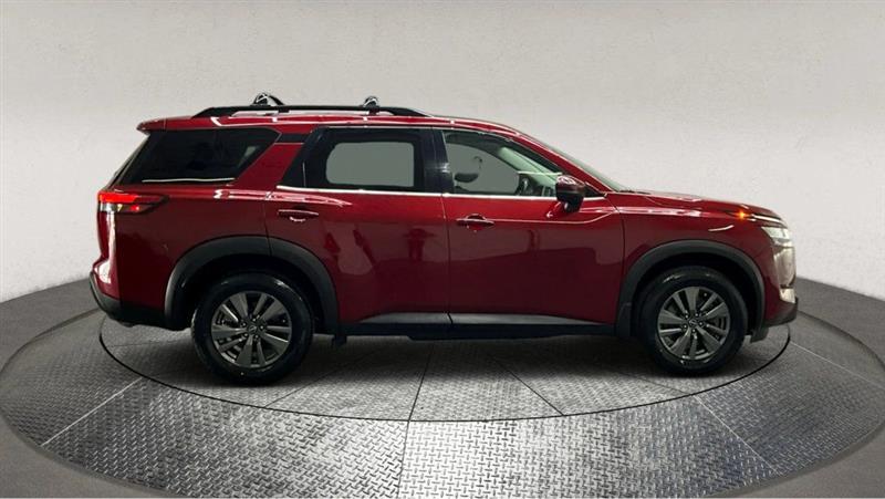 2022 NISSAN PATHFINDER SV