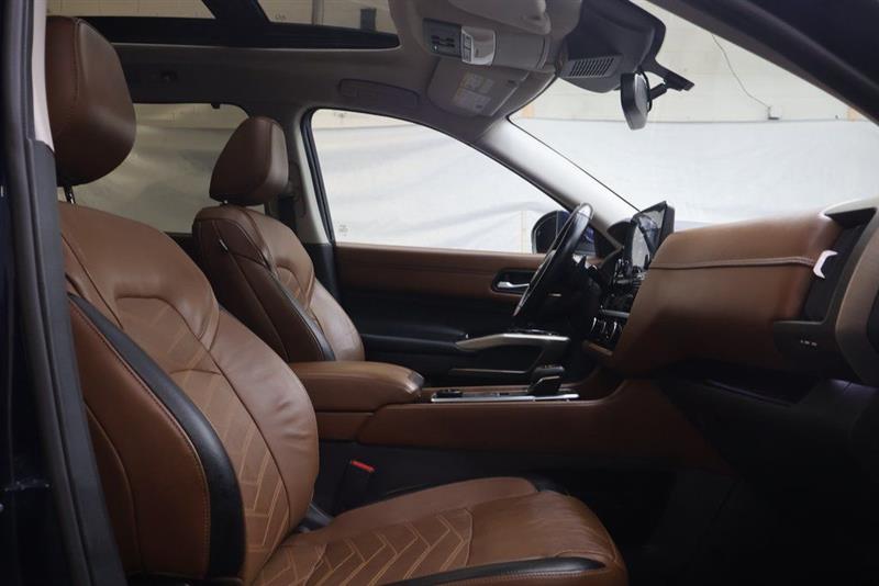 2022 NISSAN PATHFINDER PLATINUM