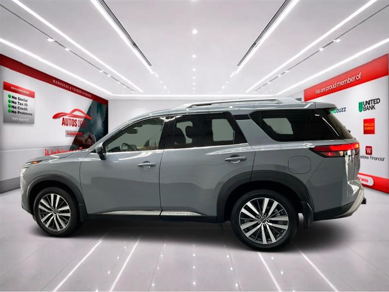 2022 NISSAN PATHFINDER PLATINUM