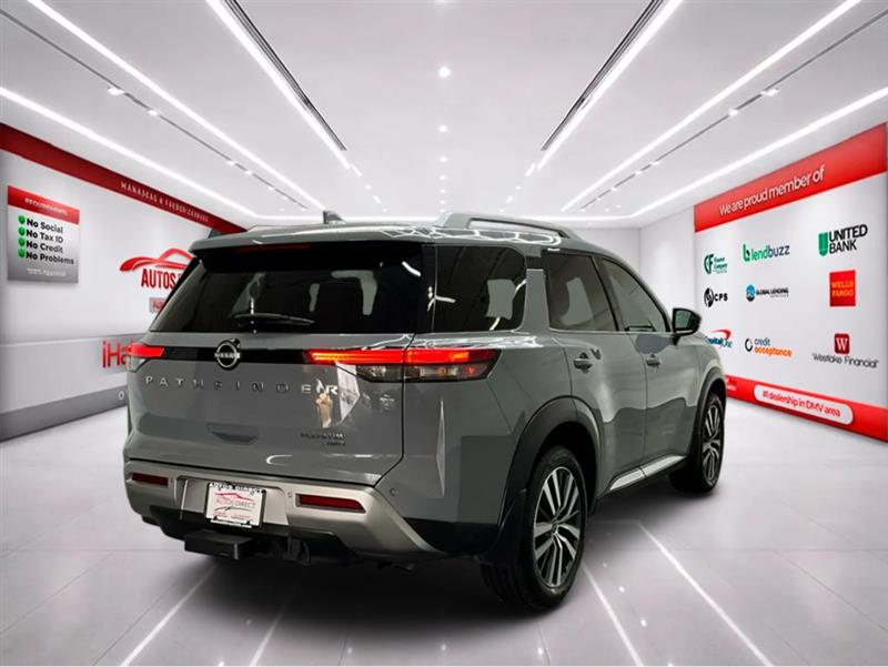 2022 NISSAN PATHFINDER PLATINUM