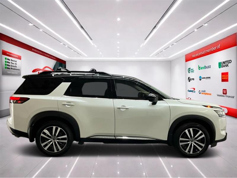 2023 NISSAN PATHFINDER PLATINUM